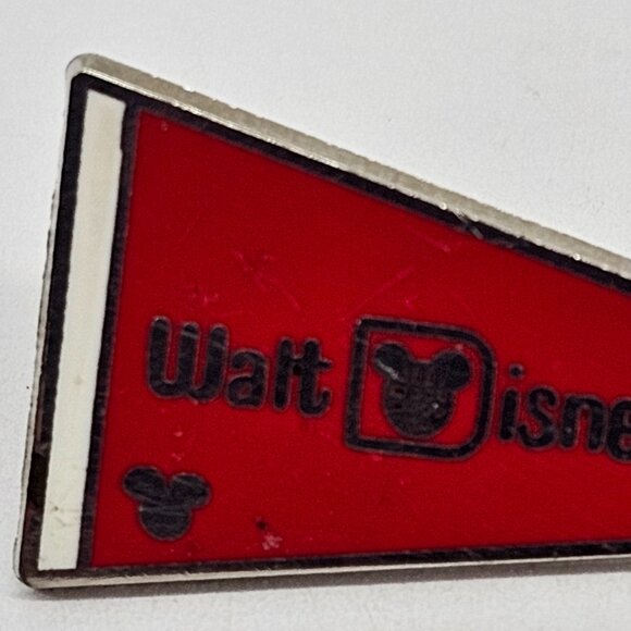 DISNEY Pin Trading ~ WDW Red Pendant 1/5 ~ 2012 ~ Hidden Mickey ~ P23 - Picture 2 of 11